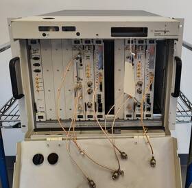 E9821a Agilent E8404a E8404a/e3238s Vxi Mainframe With E8491b E2731b E1439d Modules