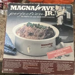 Vintage Magnawave Perfection Jr. Roaster Cooker - 600W Microwave 0301. Fixed Price $29.99.